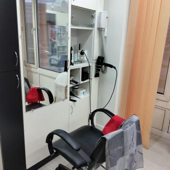 Оренда робочого місця перукаря
                    Салон красоты  Киев