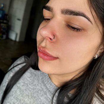 Пірсинг носа

 
 