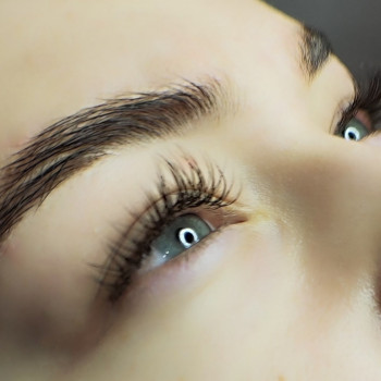 Фото из портфолио мастера Елена Козаченко (лешмейкер, Днепр)