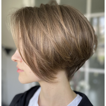 Стрижка боб женская асимметрия, фото - Салон красоты ID Studio