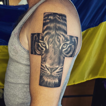 Тату мужские на плече тигр, фото -  