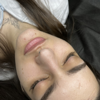 Нарощування вій
                    Салон красоты Silvershade Beauty Одесса