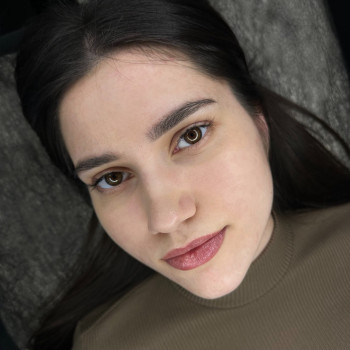 Загоєні брови та губи без корекції ?