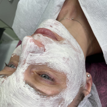 Доглядові процедури за типом та потребами шкіри
                    Косметолог Ольга Київ