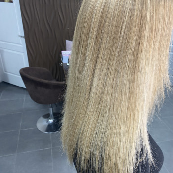 Фарбування волосся
                    Салон красоты Relax Броды