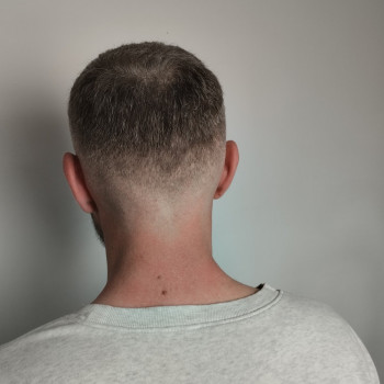 Чоловіча стрижка та оформлення бороди
                    Салон красоты Relax Броды