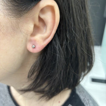 Прокол вушок, пірсинг
                    Стоматолог Ирина Луцк