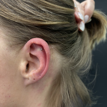 Прокол вушок, пірсинг
                    Стоматолог Ирина Луцк