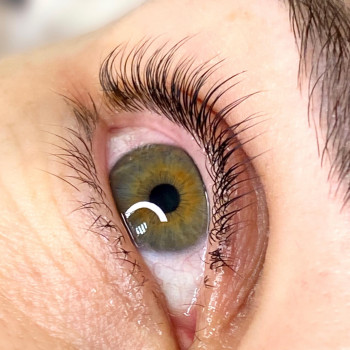 Ламінування вій