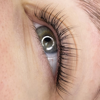 Ламінування вій