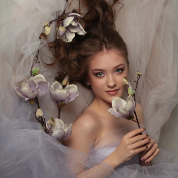 Професійний макіяж на будь-який смак

 
 