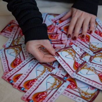 Метафоричні карти завжди допомагають легко і швидко отримати інформацію з підсвідомості