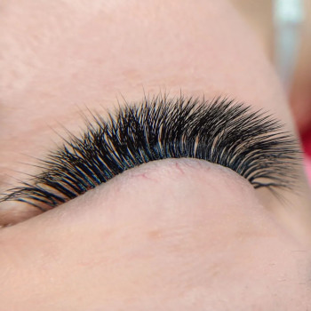 Вологий ефект у вигині «М»

 
 