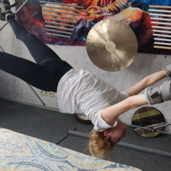 Заняття на тренажері ПравИло
                    Реабилитолог Олександр Черкассы