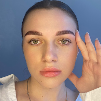 Корекція та фарбування брів
                    Бровіст Виталина Житомир