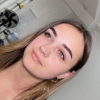 Фарбування та корекція брів