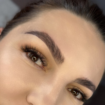 Фарбування брів з корекцією
                    Бровіст Марина Бориспіль