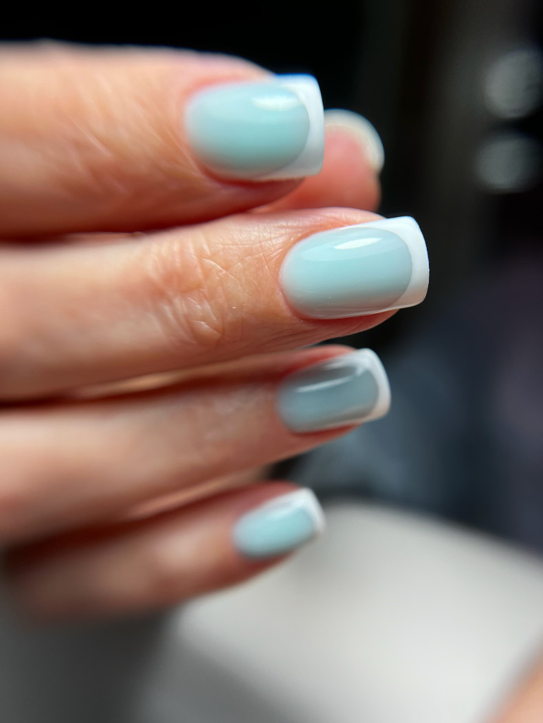 Белый маникюр нежный на квадратные ногти, фото - Студия красоты Make up and nails bar