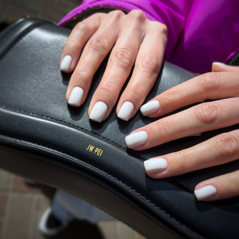 Комплексний манікюр
                    Салон красоты Make up and nails bar Киев