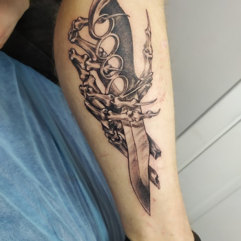 Тату для хлопців на нозі передпліччі, фото - Тату майстер Алена Мельник