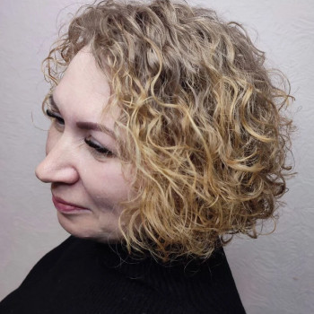 Біозавивка, хімічна завивка
                    Салон красоты Kalina Studio Запорожье