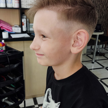 Детские стрижки
                    Салон красоты Beauty Home Харьков