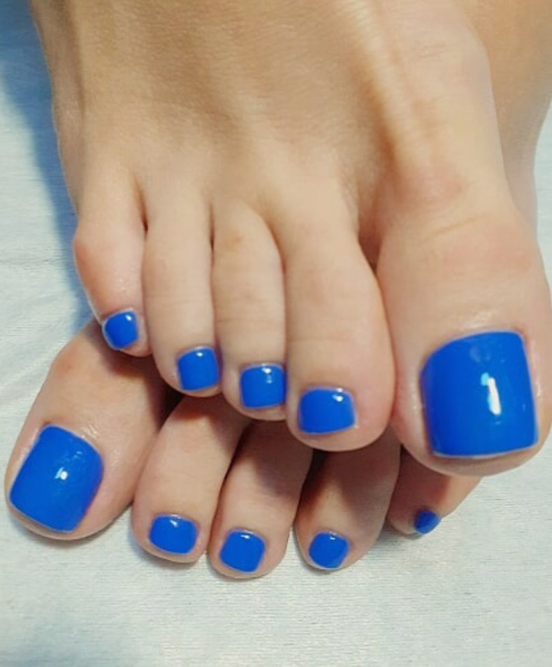 Синий педикюр, фото - Мастер маникюра Елена Бондар