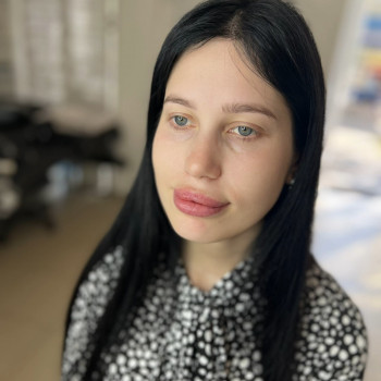 Фарбування брів
                    Бровіст Ирина Миколаїв