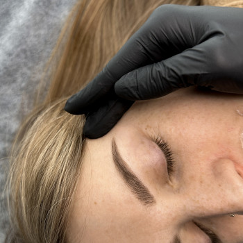 Перманентный макияж бровей / Пудровые брови / Растушевка
                    Мастер перманентного макияжа Инна Первомайск