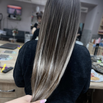 нарощування біо волосся