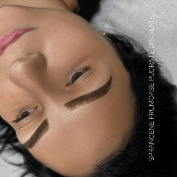 Пудровые Брови
                    Майстер перманентного макіяжу Ксения Кобылянская Київ