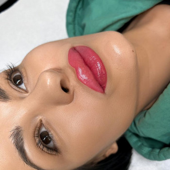 Перманентный макияж губ
                    Мастер перманентного макияжа Ксения Кобылянская Киев