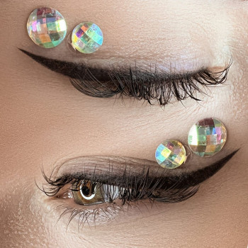 Татуаж стрелок
                    Мастер перманентного макияжа Ксения Кобылянская Киев