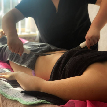 Антицелюлітний масаж (ручний та аппаратний)
                    Массажист Валентина Анатольевна Николаев