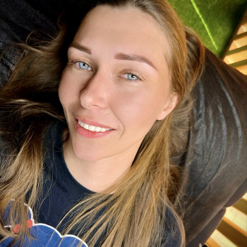 Перманентний макіяж брів

 
 