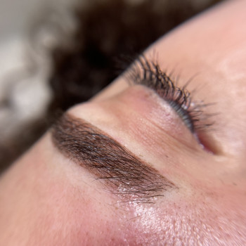 Перманентний макіяж брів
                    Мастер перманентного макияжа Елизавета Харьков