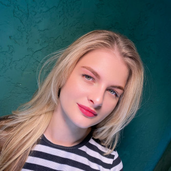 Ламінування брів (фарбування, корекція та догляд включено у вартість)
                    Майстер перманентного макіяжу Елизавета Харків