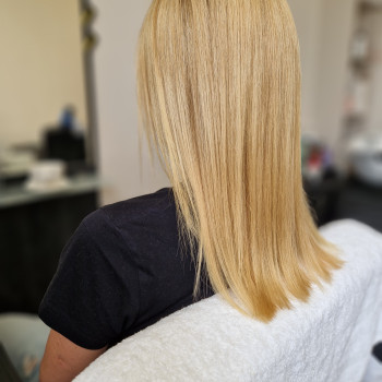 Кератин
                    Парикмахер Лидия Киев