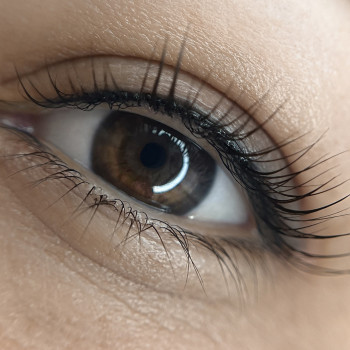 Ламинирование ресниц
                    Мастер перманентного макияжа Світлана Николаев