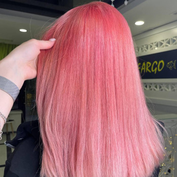 Омбре рожевий колір волосся фарбування, фото - Салон краси Fargo
