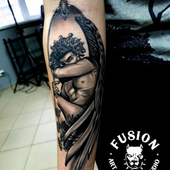 Тату для хлопців на передпліччі янгол, фото - Тату салон Fusion