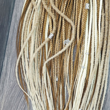 Де коси, дреди , сенегалки
      