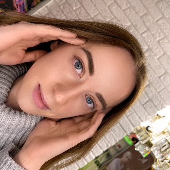 Перманентний макіяж брів
                    Майстер перманентного макіяжу Елена Київ