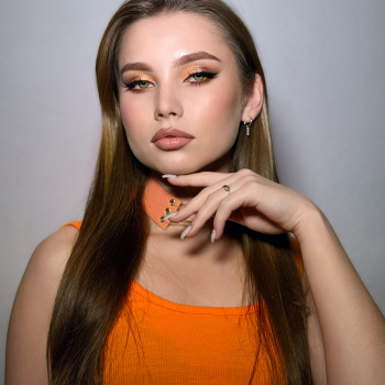 Вечірній макіяж
                    Визажист Татьяна Житомир