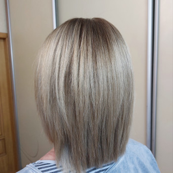 Стрижка каскад на середнє волосся рваний, фото - Перукар Клавдия Васютина