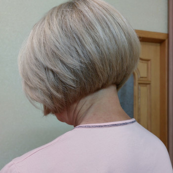 Стрижка бобкаре, окрашивание волос