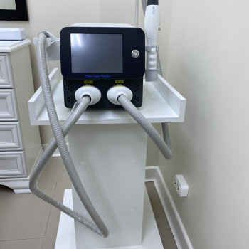 Апарат для видалення татуажу