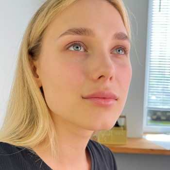 Ламінування вій та моделювання брів з фарбування