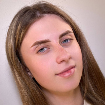 Перманентний макіяж брів