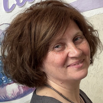 Стрижки для круглого обличчя стрижка з чолкою після 50 років, фото - Перукар-колорист Галина Козак